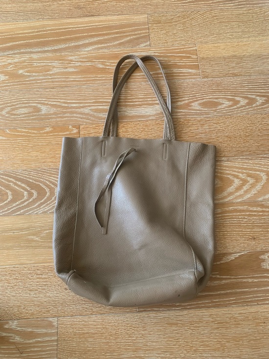 Handbags - Women’s Taupe Leather Tote Bag